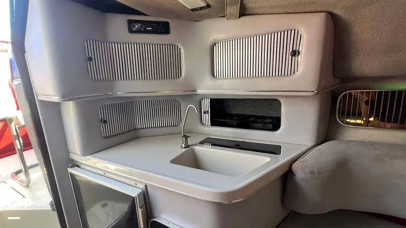 Slide: The Image of Sea Ray Pachanga 32 1987 - 15243776