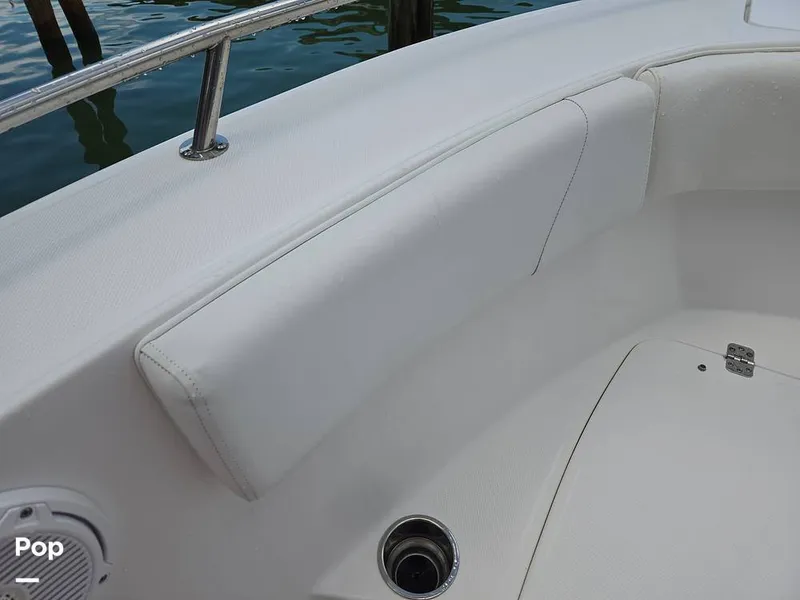 Slide: The Image of Edgewater 208CC 2020 - 15713867