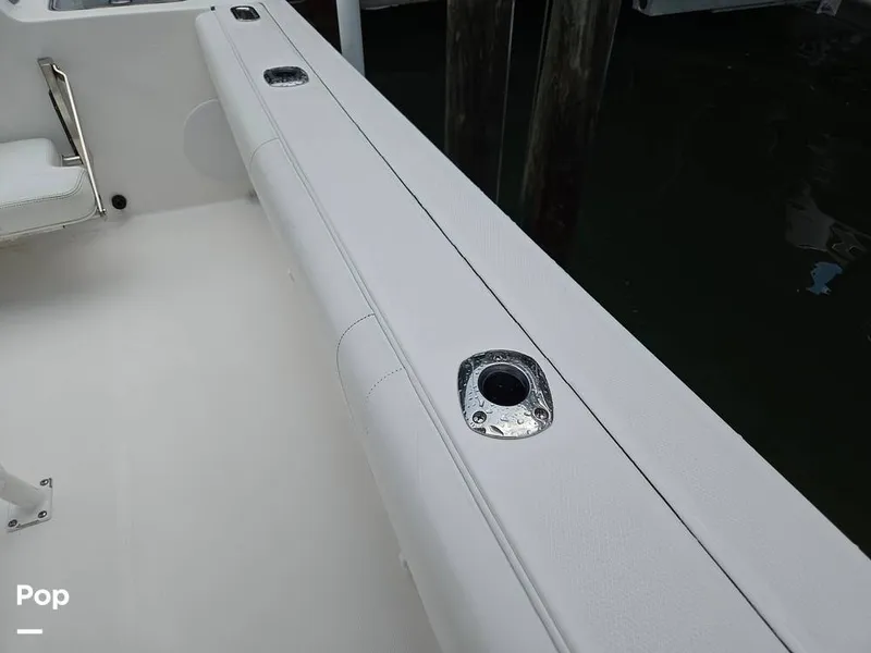 Slide: The Image of Edgewater 208CC 2020 - 15713917