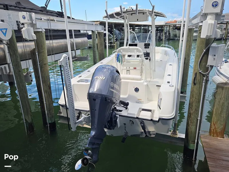 Slide: The Image of Edgewater 208CC 2020 - 15713856