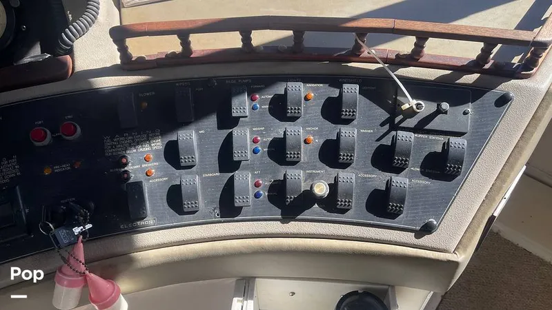 Slide: The Image of Bayliner 4788 Pilothouse 1996 - 15259344