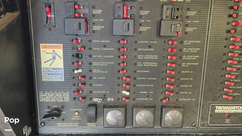 Slide: The Image of Bayliner 4788 Pilothouse 1996 - 15259516