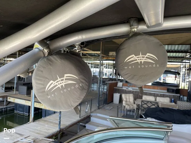 Slide: The Image of Crownline Boats 255 SS 2014 - 15261395