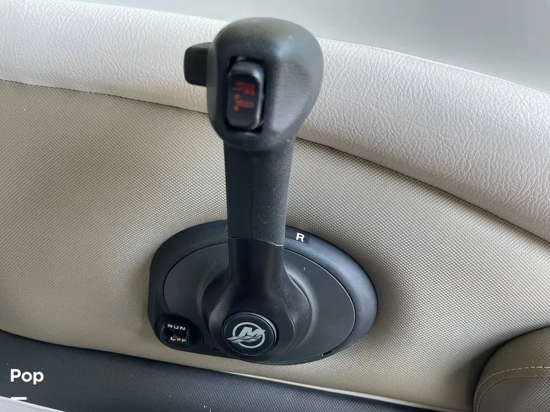 Slide: The Image of Quality Controls - 15261113