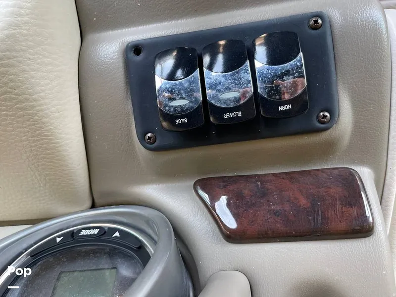 Slide: The Image of Crownline Boats 255 SS 2014 - 15261360