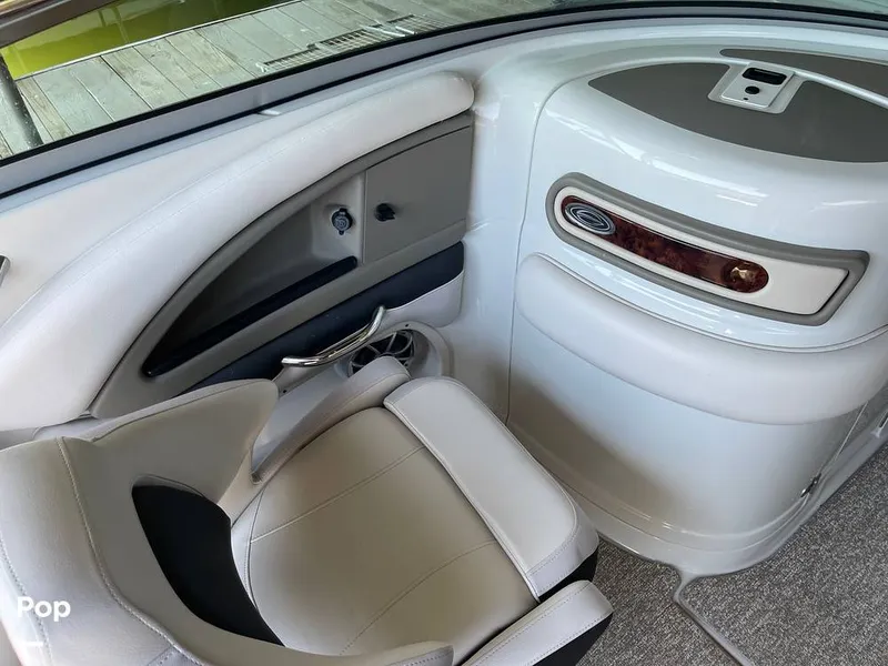 Slide: The Image of Cabin wit Head - 15261047