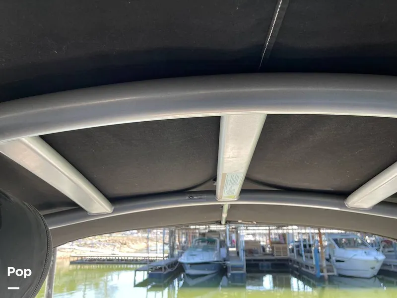 Slide: The Image of Crownline Boats 255 SS 2014 - 15261134