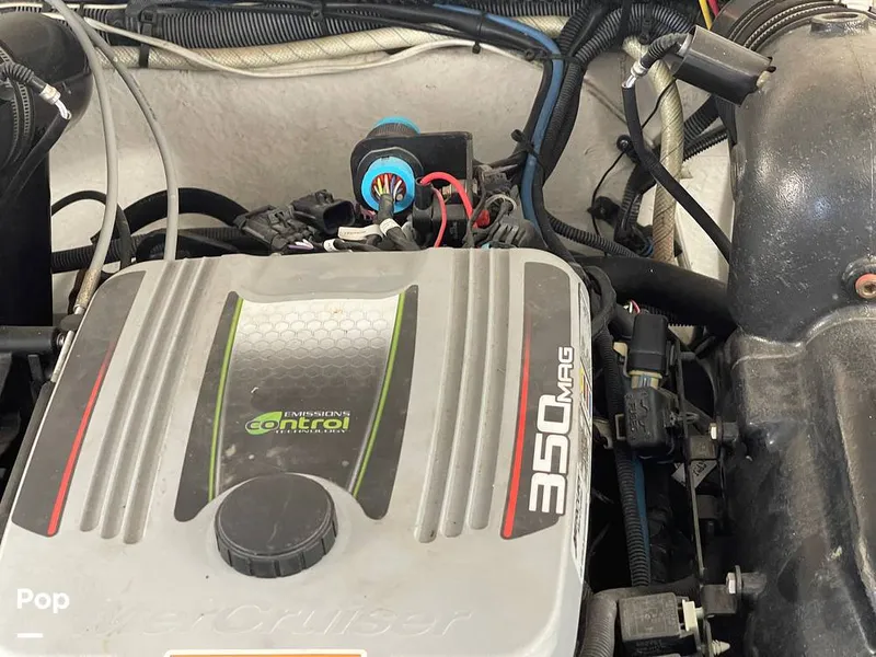 Slide: The Image of Crownline Boats 255 SS 2014 - 15261227