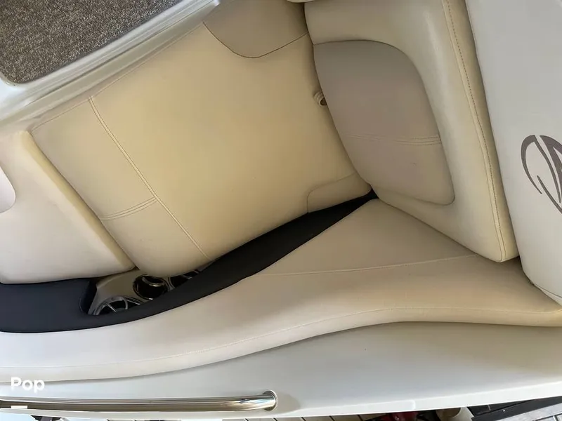 Slide: The Image of Crownline Boats 255 SS 2014 - 15261243