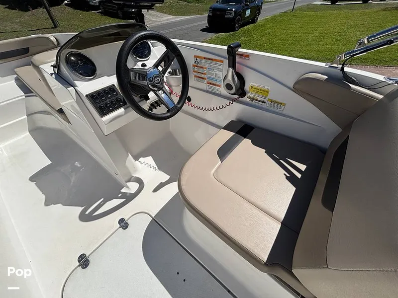 Slide: The Image of Hurricane SS 185 2022 - 15256348