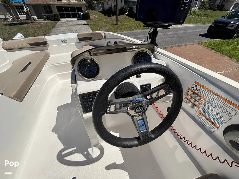 Slide: The Image of Hurricane SS 185 2022 - 15256349