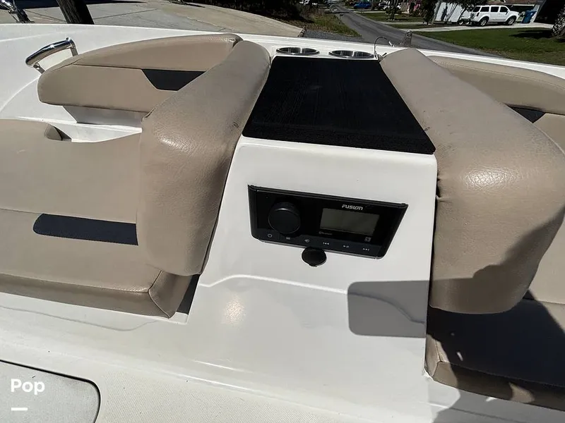 Slide: The Image of Hurricane SS 185 2022 - 15256362