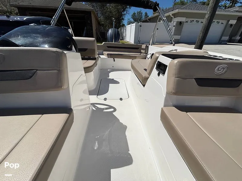 Slide: The Image of Hurricane SS 185 2022 - 15256370