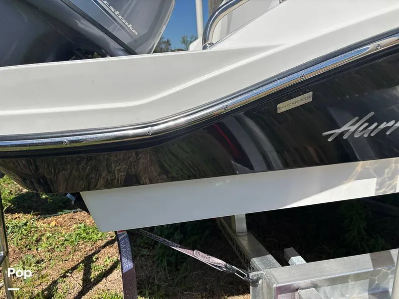 Slide: The Image of Hurricane SS 185 2022 - 15256376