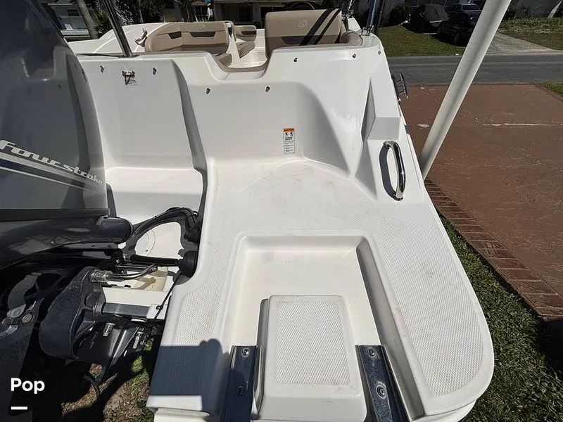 Slide: The Image of Hurricane SS 185 2022 - 15256334