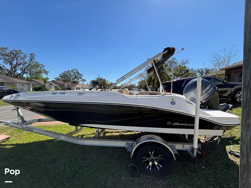 Slide: The Image of Hurricane SS 185 2022 - 15256602