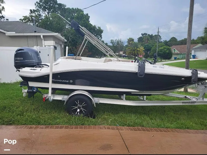 Slide: The Image of Hurricane SS 185 2022 - 15232283