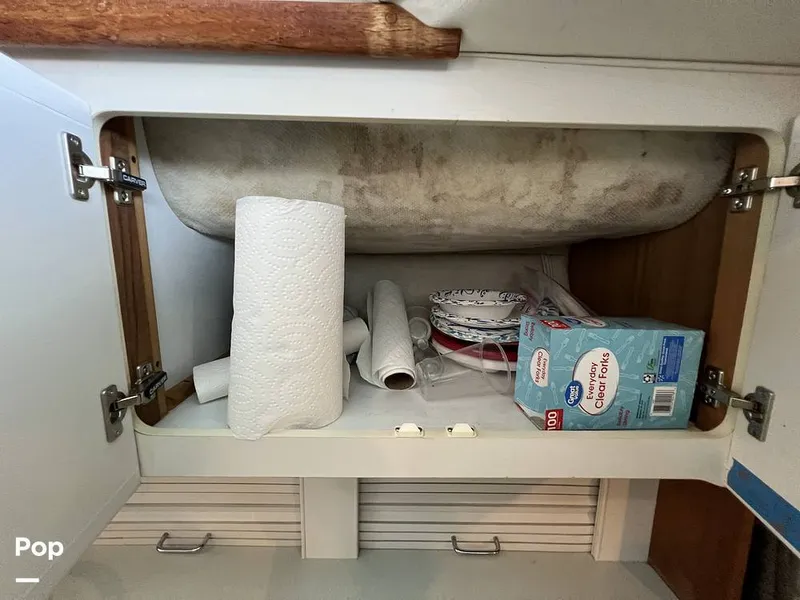 Slide: The Image of Carver Yachts 300 Aft Cabin 1994 - 15593150