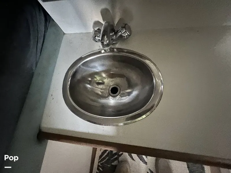 Slide: The Image of Carver Yachts 300 Aft Cabin 1994 - 15593162