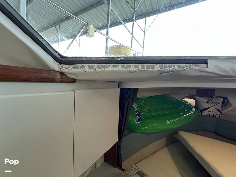 Slide: The Image of Carver Yachts 300 Aft Cabin 1994 - 15593177
