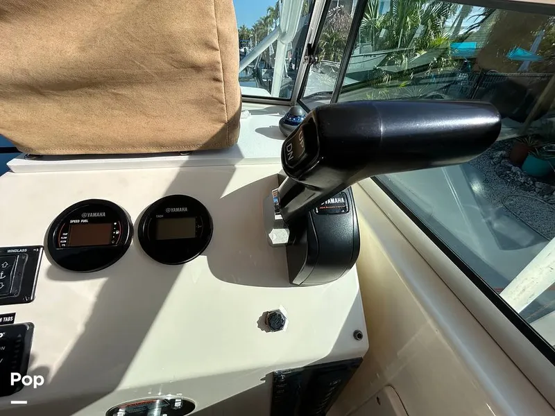 Slide: The Image of Parker 2510 Walkaround Deep V 2004 - 15235821