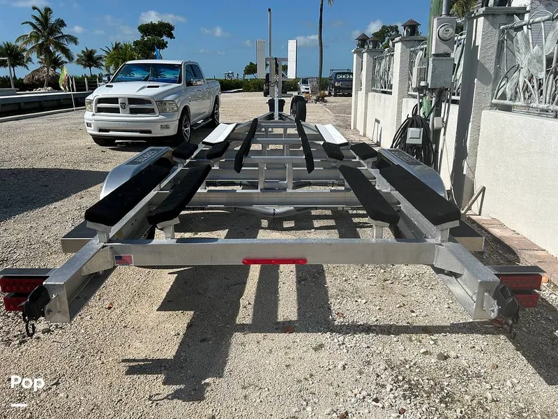 Slide: The Image of Parker 2510 Walkaround Deep V 2004 - 15575230