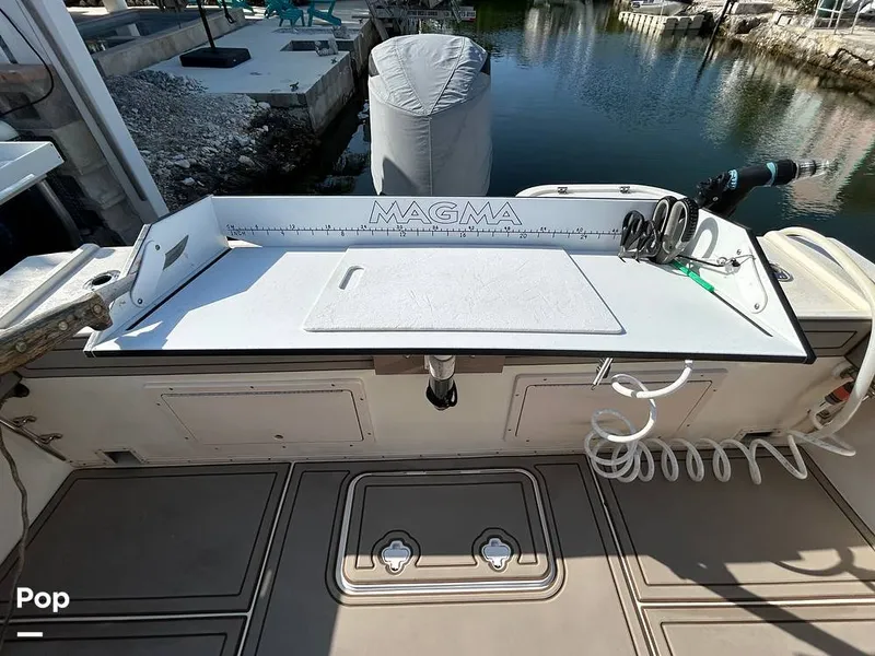 Slide: The Image of Parker 2510 Walkaround Deep V 2004 - 15235761