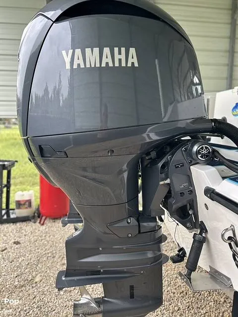 Slide: The Image of 2 hours Warranty - 15666184