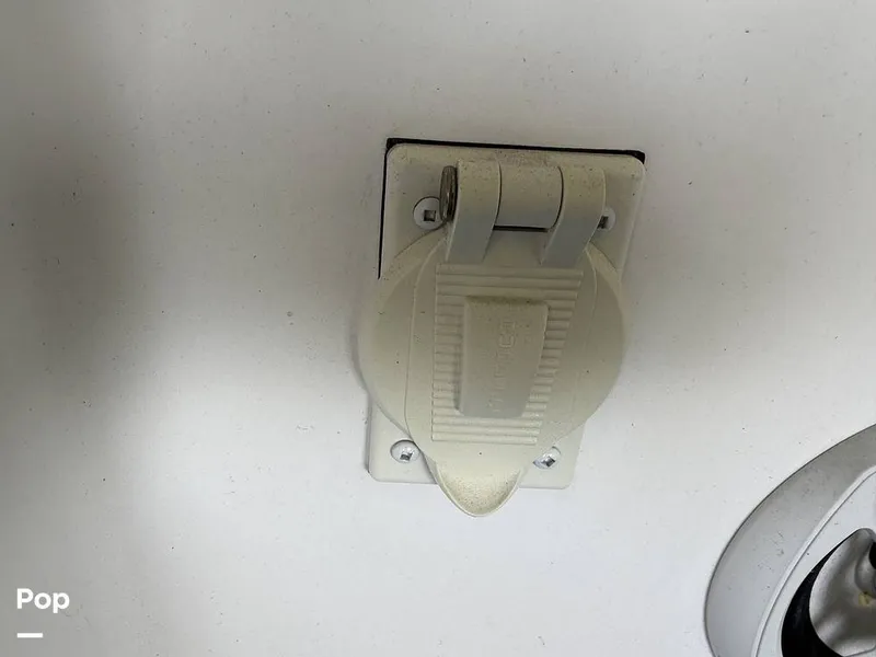 Slide: The Image of Seaswirl 2601 WA Striper 2005 - 15303149