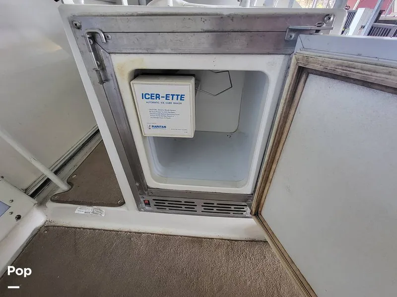 Slide: The Image of Trojan 390 1995 - 15301060