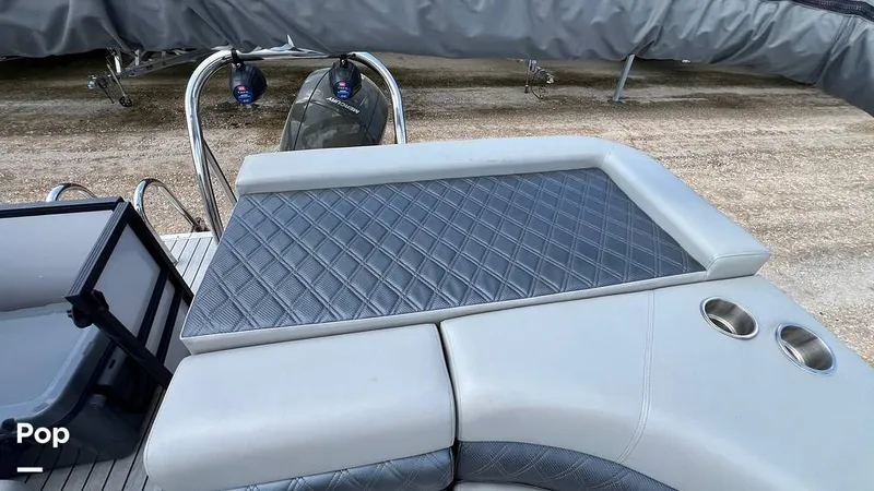 Slide: The Image of Massimo P24 Limited Max 2022 - 15295336