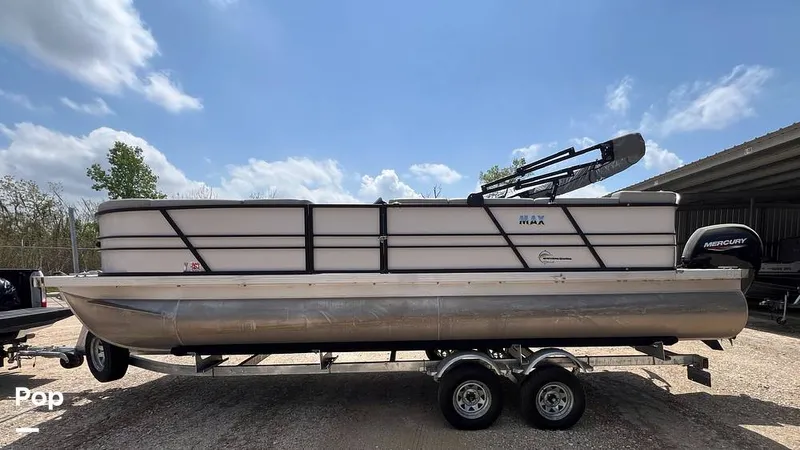 Slide: The Image of Massimo P24 Limited Max 2022 - 15295295