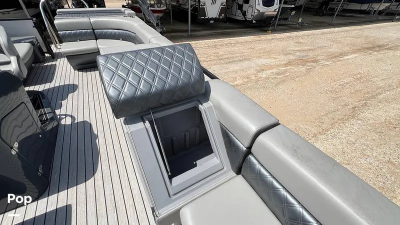 Slide: The Image of Massimo P24 Limited Max 2022 - 15295319