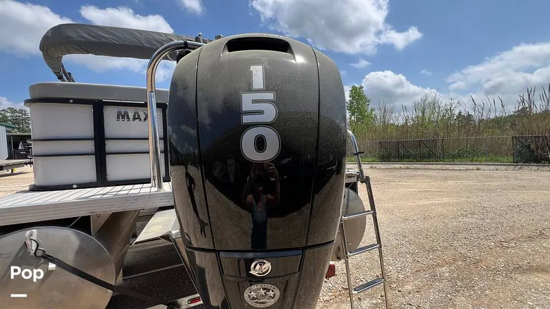 Slide: The Image of Massimo P24 Limited Max 2022 - 15295350