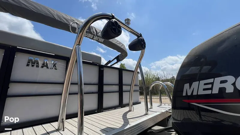 Slide: The Image of Massimo P24 Limited Max 2022 - 15295352