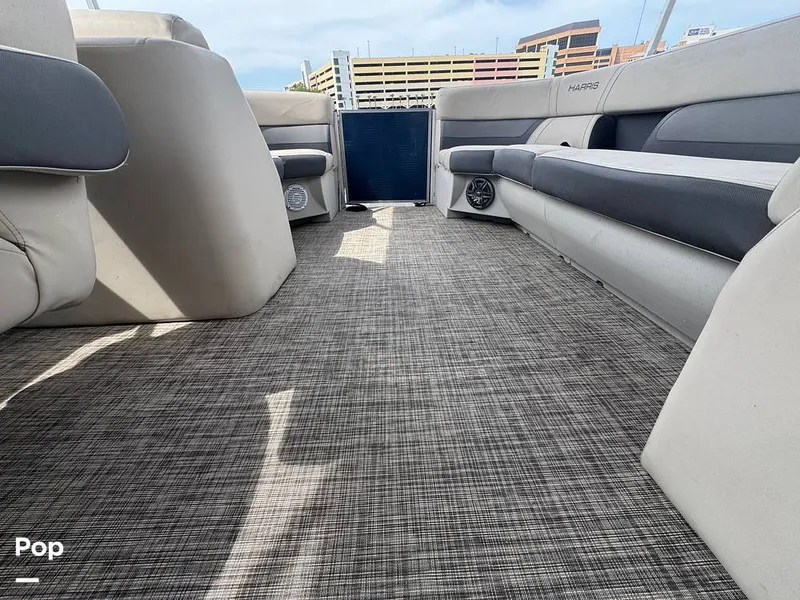 Slide: The Image of Harris 230 CR 2023 - 15277947