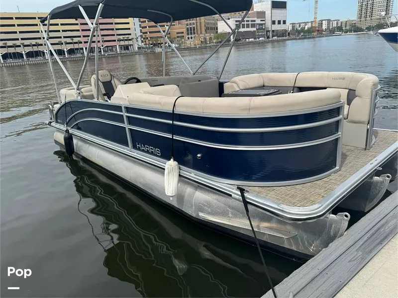 Slide: The Image of Harris 230 CR 2023 - 15277935