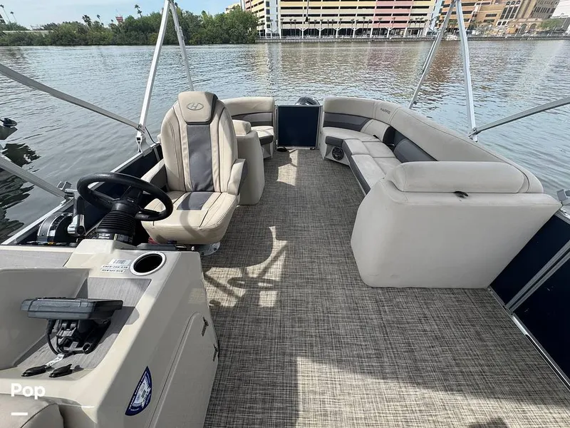 Slide: The Image of Harris 230 CR 2023 - 15277953