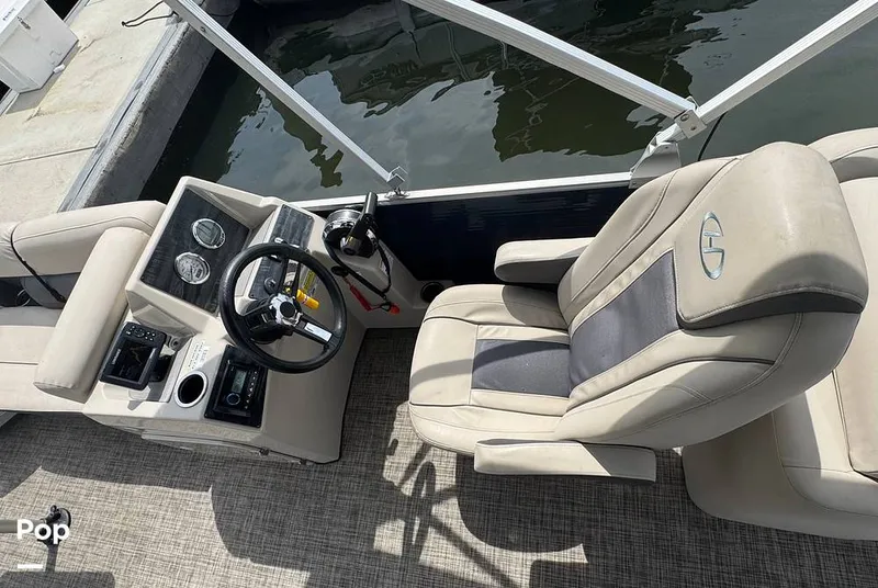 Slide: The Image of Harris 230 CR 2023 - 15277962