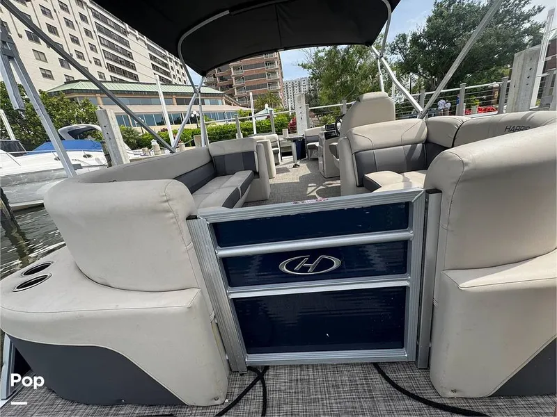 Slide: The Image of Harris 230 CR 2023 - 15277972