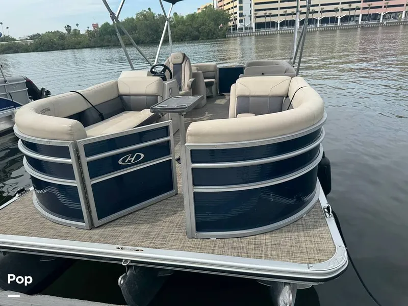 Slide: The Image of Harris 230 CR 2023 - 15277937