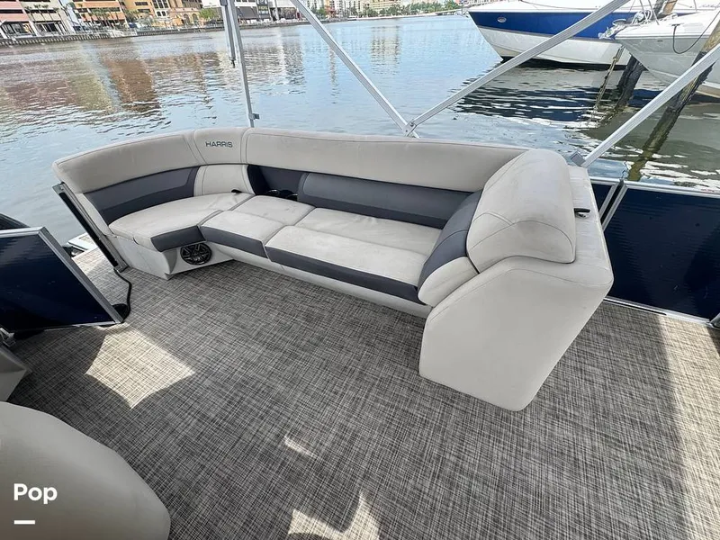 Slide: The Image of Harris 230 CR 2023 - 15278035