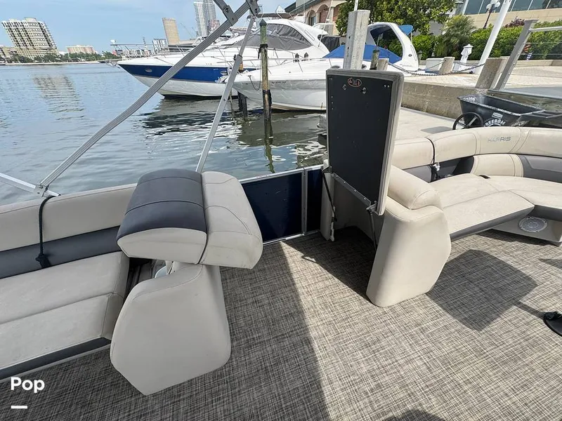 Slide: The Image of Harris 230 CR 2023 - 15278040