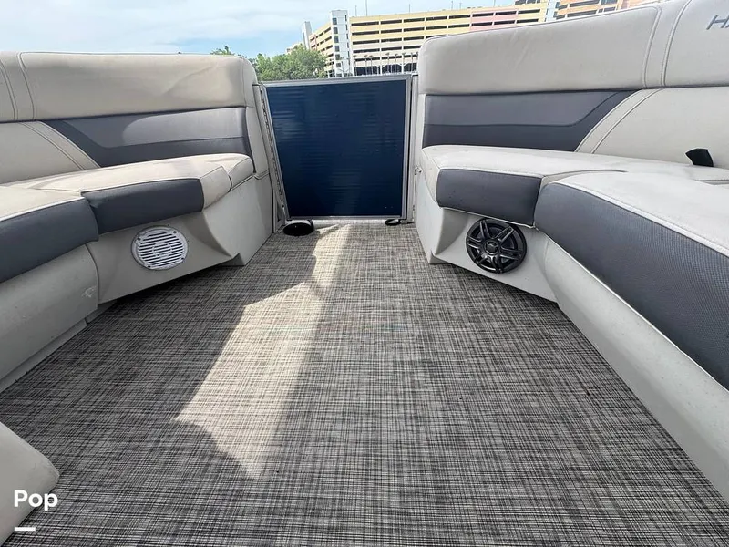 Slide: The Image of Harris 230 CR 2023 - 15277943