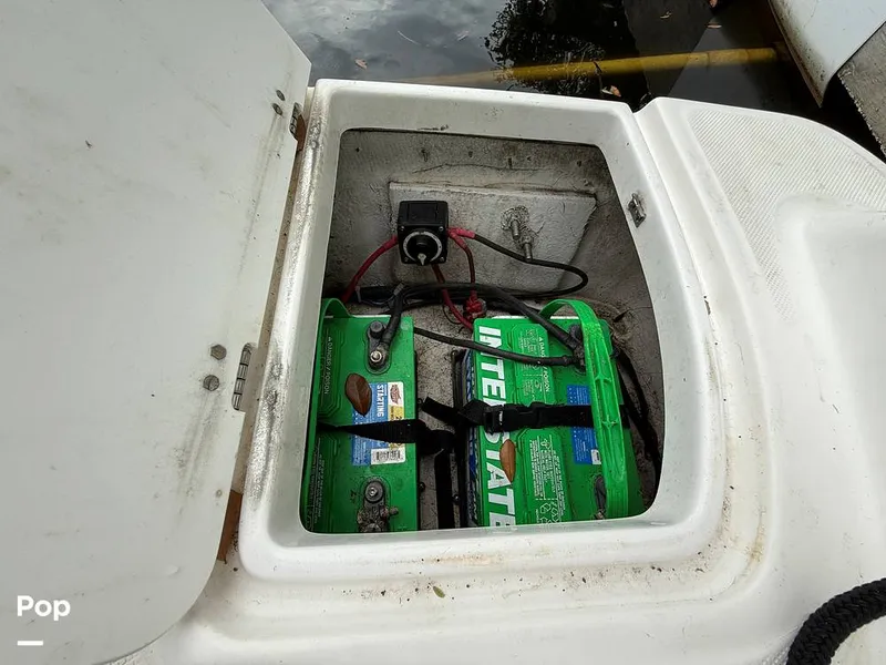 Slide: The Image of Hurricane SunDeck Sport 192RL OB 2022 - 15262688