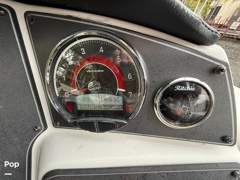 Slide: The Image of Hurricane SunDeck Sport 192RL OB 2022 - 15262711