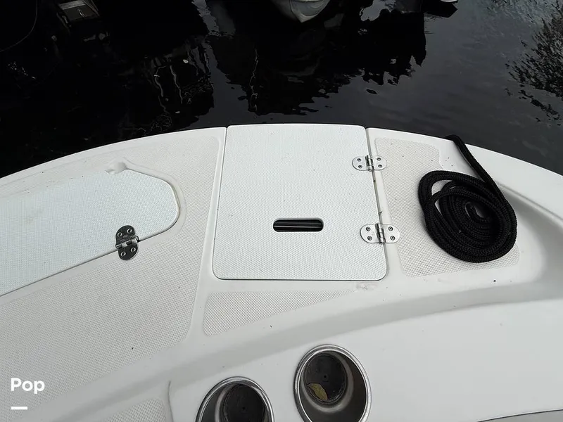 Slide: The Image of Hurricane SunDeck Sport 192RL OB 2022 - 15262731