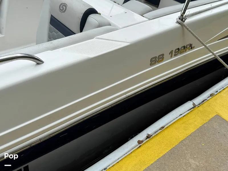 Slide: The Image of Hurricane SunDeck Sport 192RL OB 2022 - 15262745