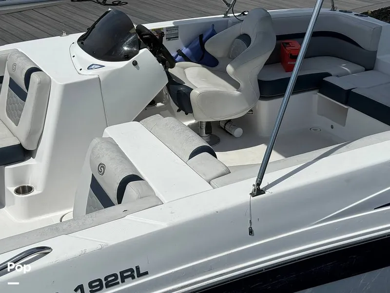 Slide: The Image of Hurricane SS 192 RL 2022 - 15304189