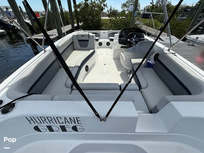 Slide: The Image of Hurricane SS 192 RL 2022 - 15304197